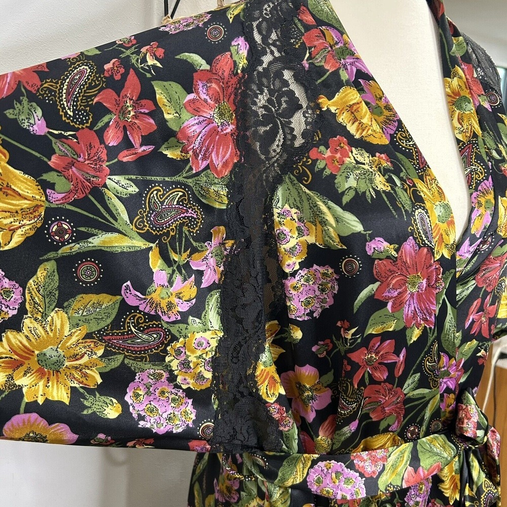 Vintage VANITY FAIR Small KIMONO Wrap ROBE Long Black TROPICAL FLORAL Nylon USA - Picture 3 of 10